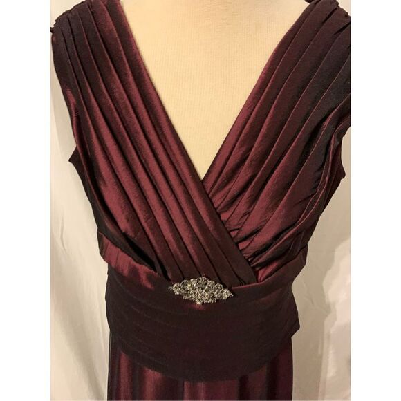 Mother of the bride dress Davids bridal red - Picture 2 of 4